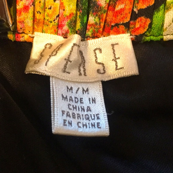 Spense Black Floral Pleated Skirt - Picture 5 of 5